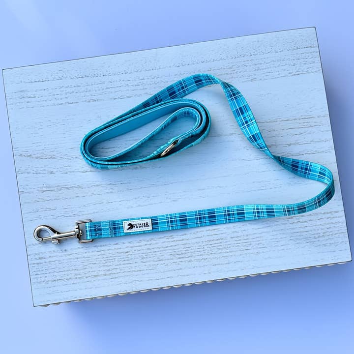 Coastal Plaid Leash