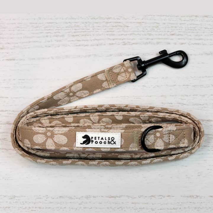 Cafe au Lait Bouquet Leash